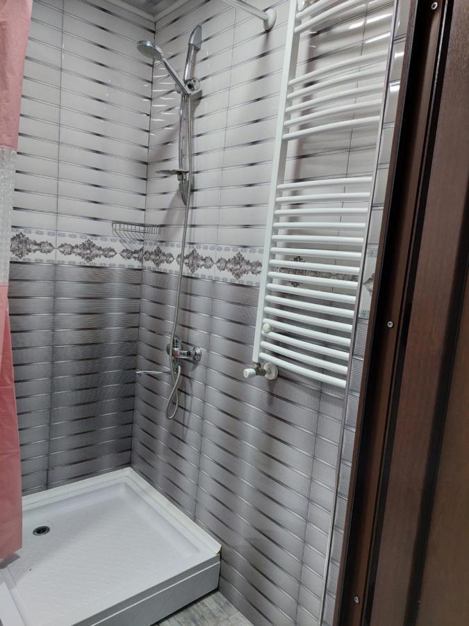 Sesilia Hotell Kazbegi Eksteriør bilde