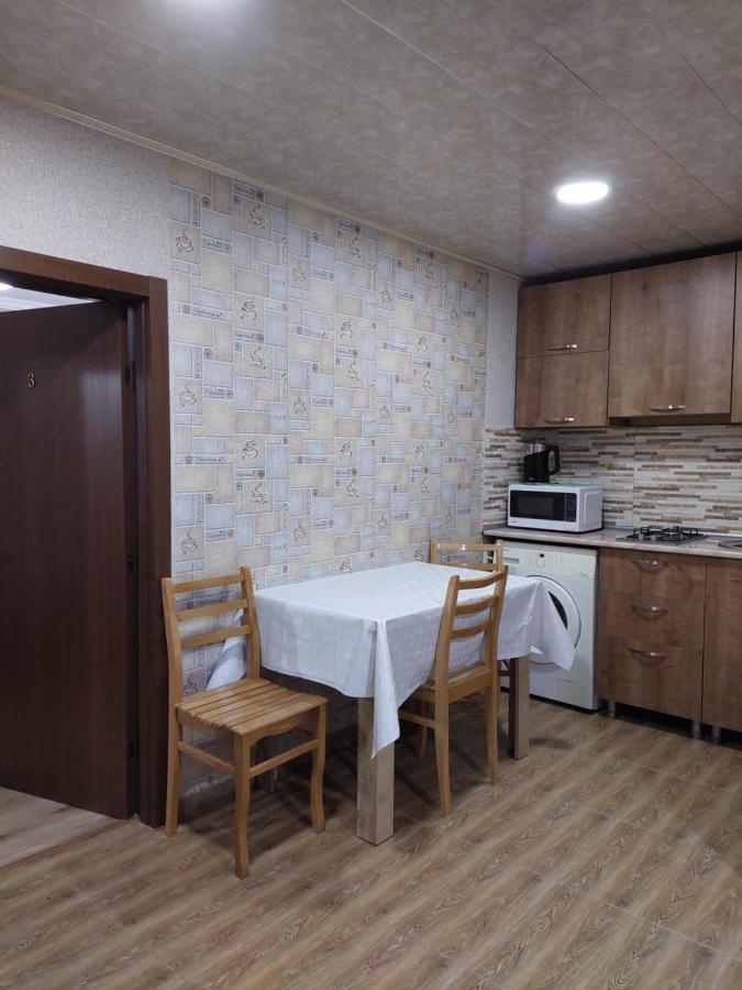 Sesilia Hotell Kazbegi Eksteriør bilde